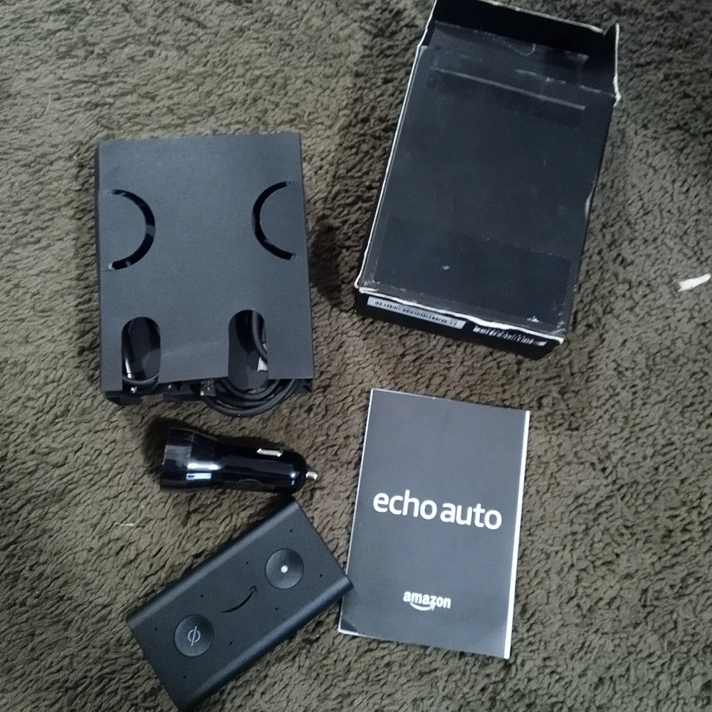 Amazon echo auto - Picture 2 of 2